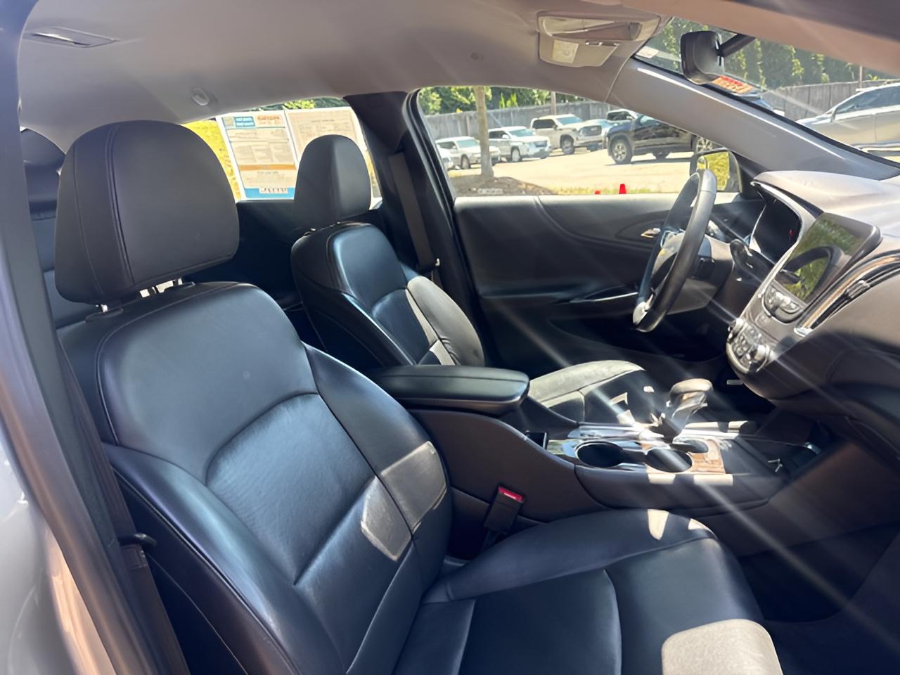 2024 Chevrolet Malibu 2LT