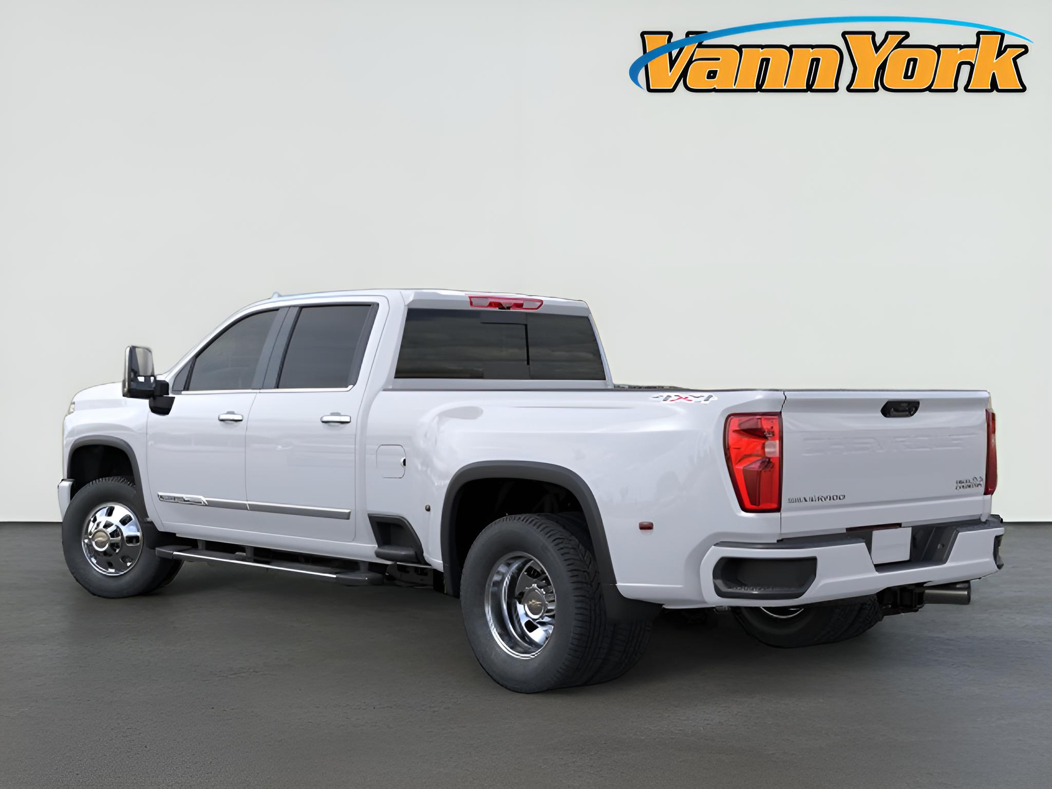 2026 Chevrolet Silverado 3500 HD High Country DRW