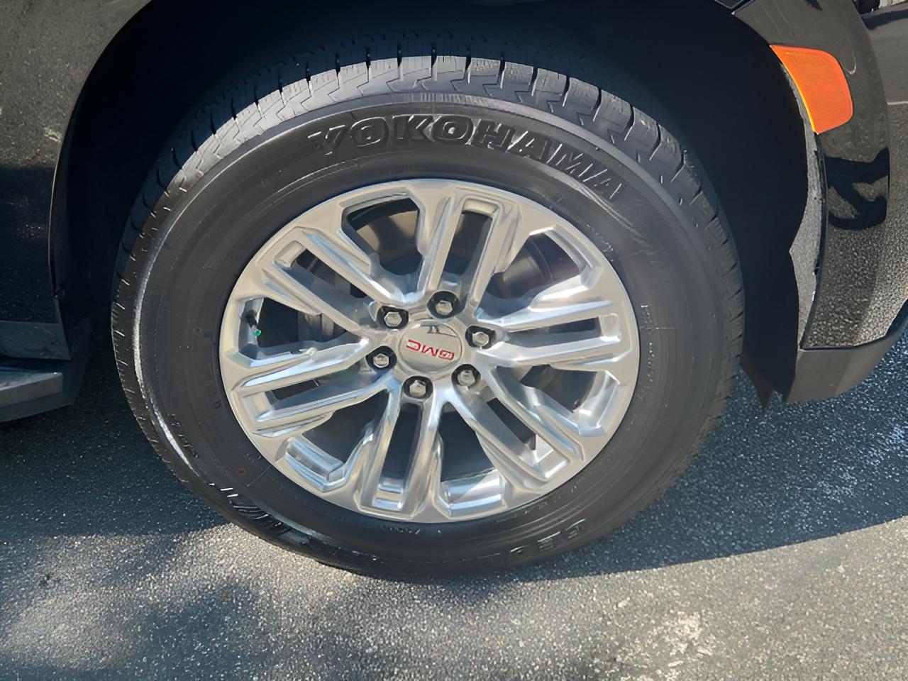 2024 GMC Yukon XL SLT