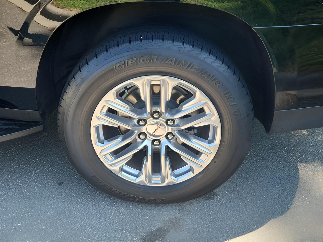 2024 GMC Yukon XL SLT