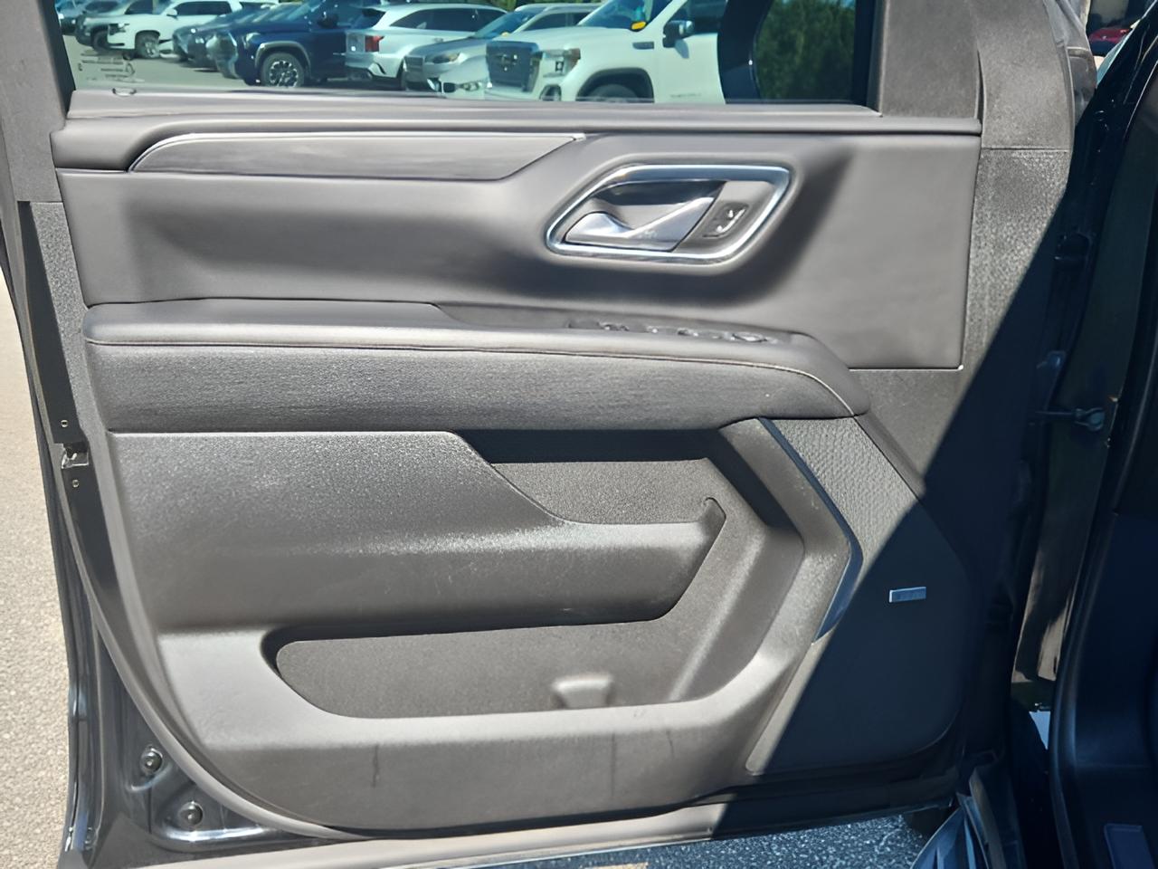 2024 GMC Yukon XL SLT