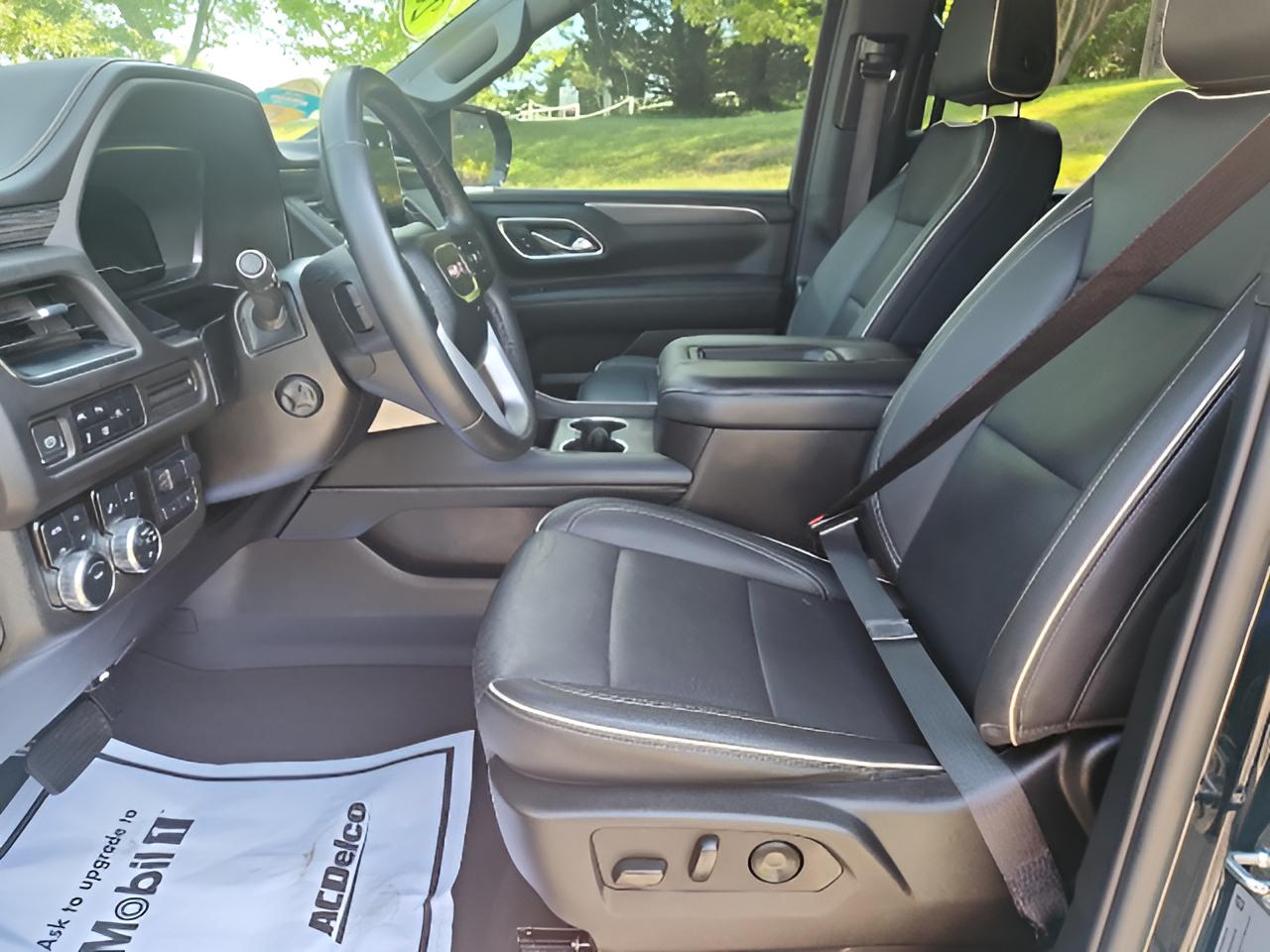 2024 GMC Yukon XL SLT