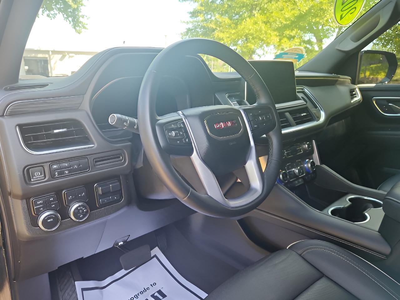 2024 GMC Yukon XL SLT