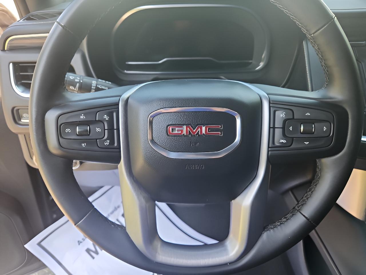 2024 GMC Yukon XL SLT