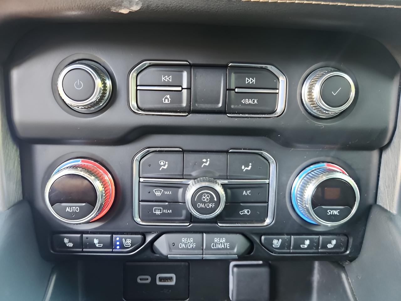 2024 GMC Yukon XL SLT