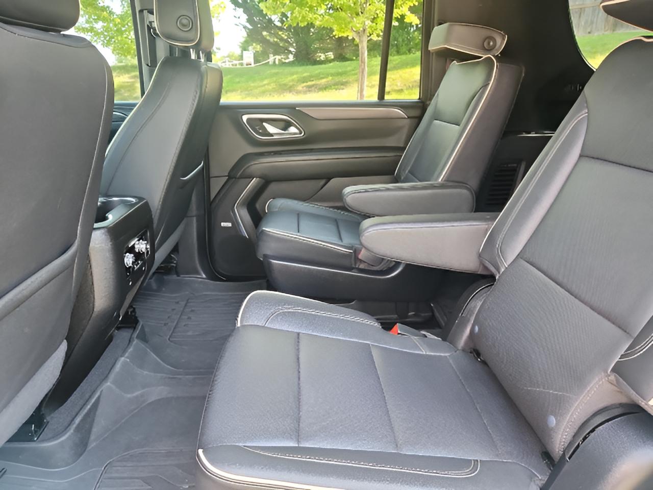 2024 GMC Yukon XL SLT