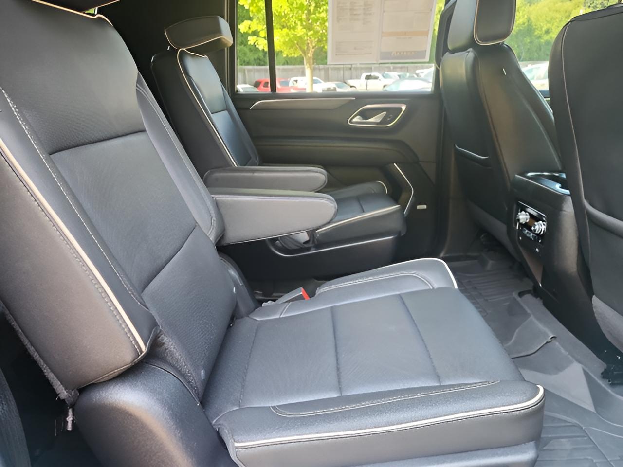 2024 GMC Yukon XL SLT