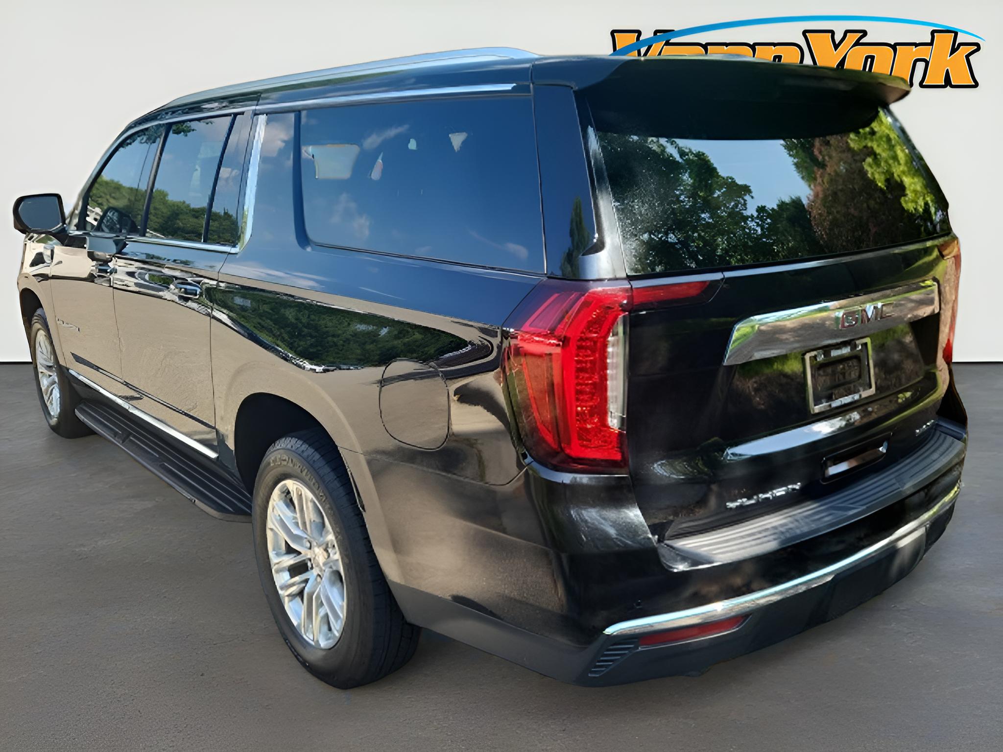2024 GMC Yukon XL SLT