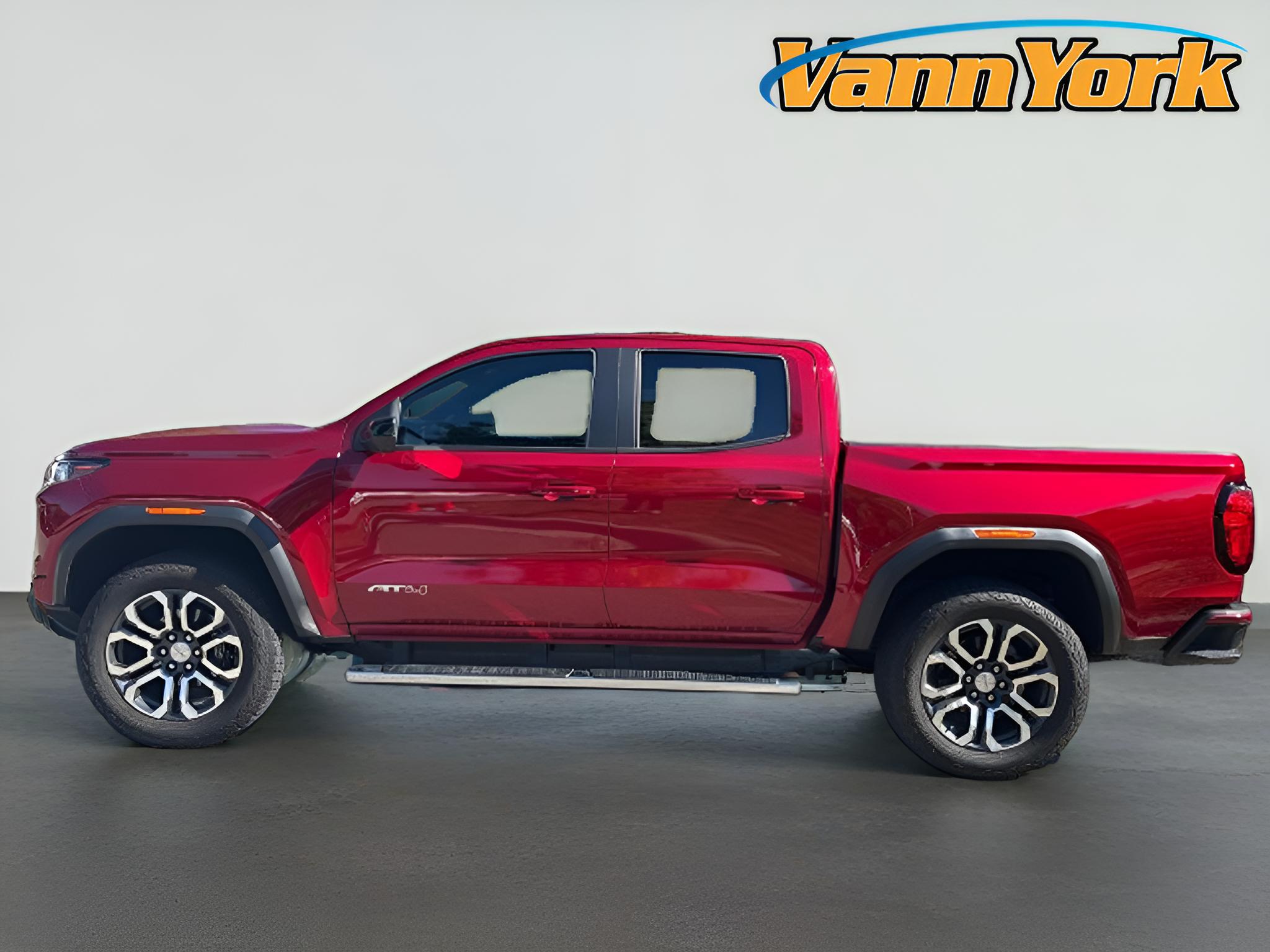 2024 GMC Canyon AT4