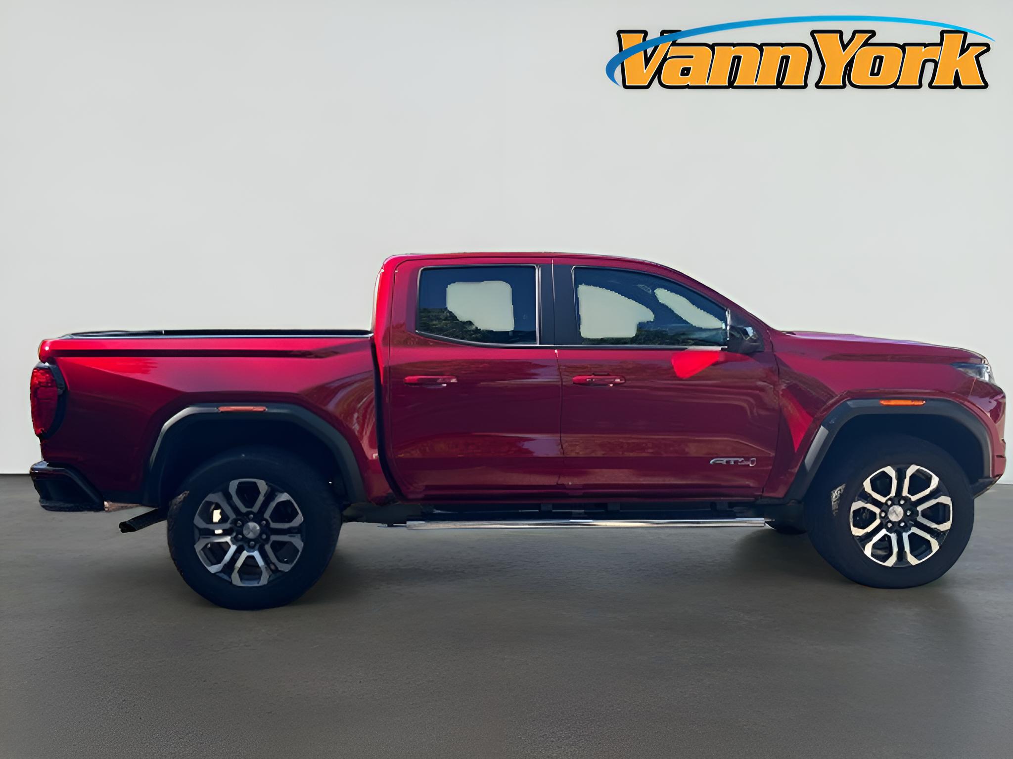 2024 GMC Canyon AT4