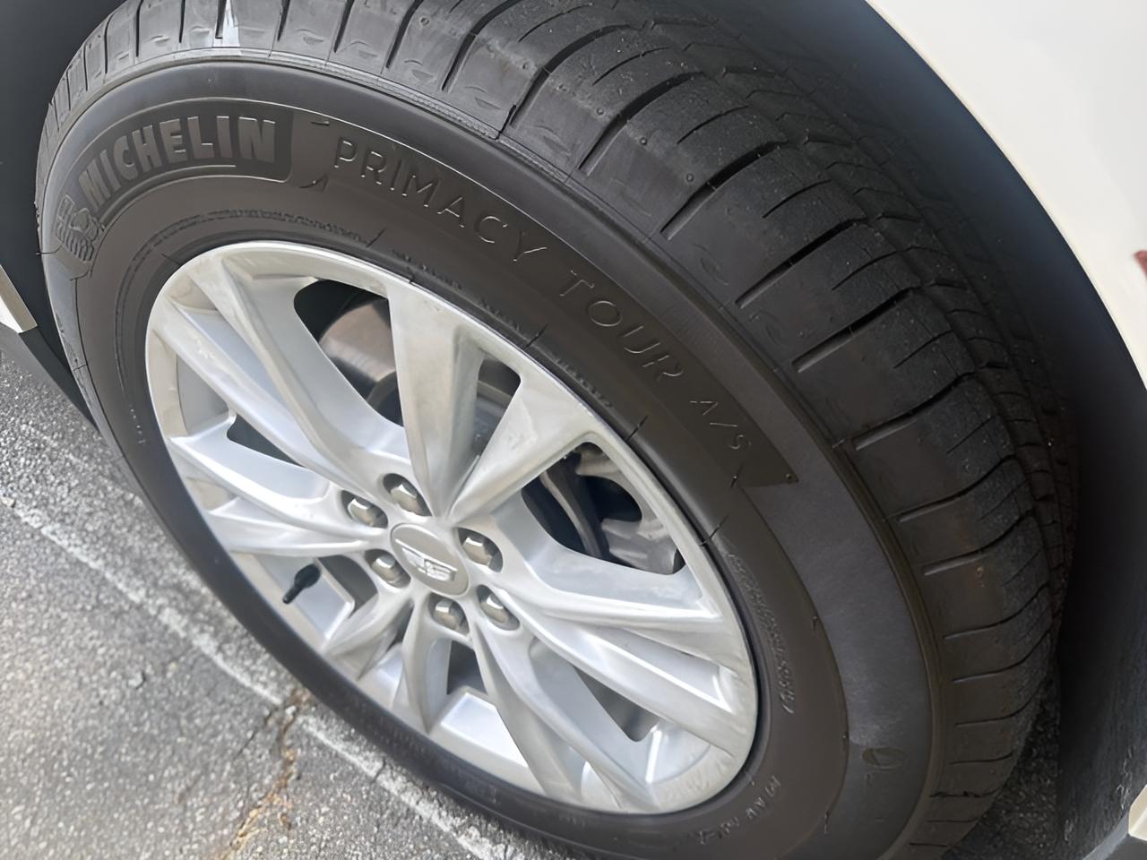 2021 Cadillac XT5 FWD Luxury