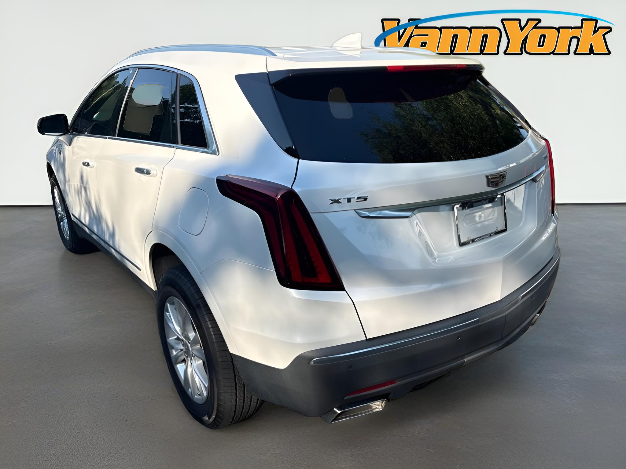 2021 Cadillac XT5 FWD Luxury