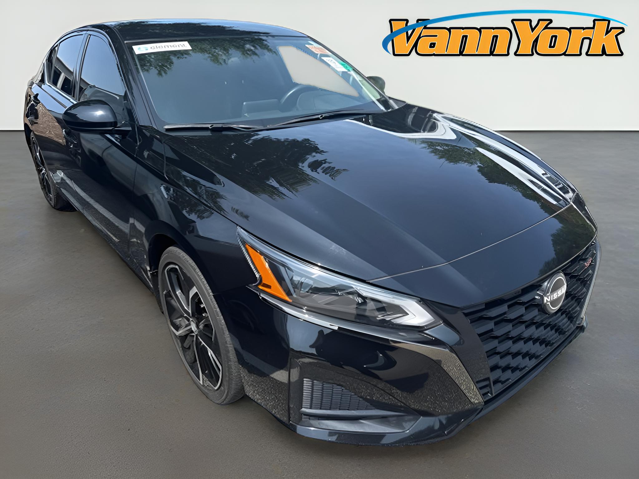 2023 Nissan Altima SR FWD
