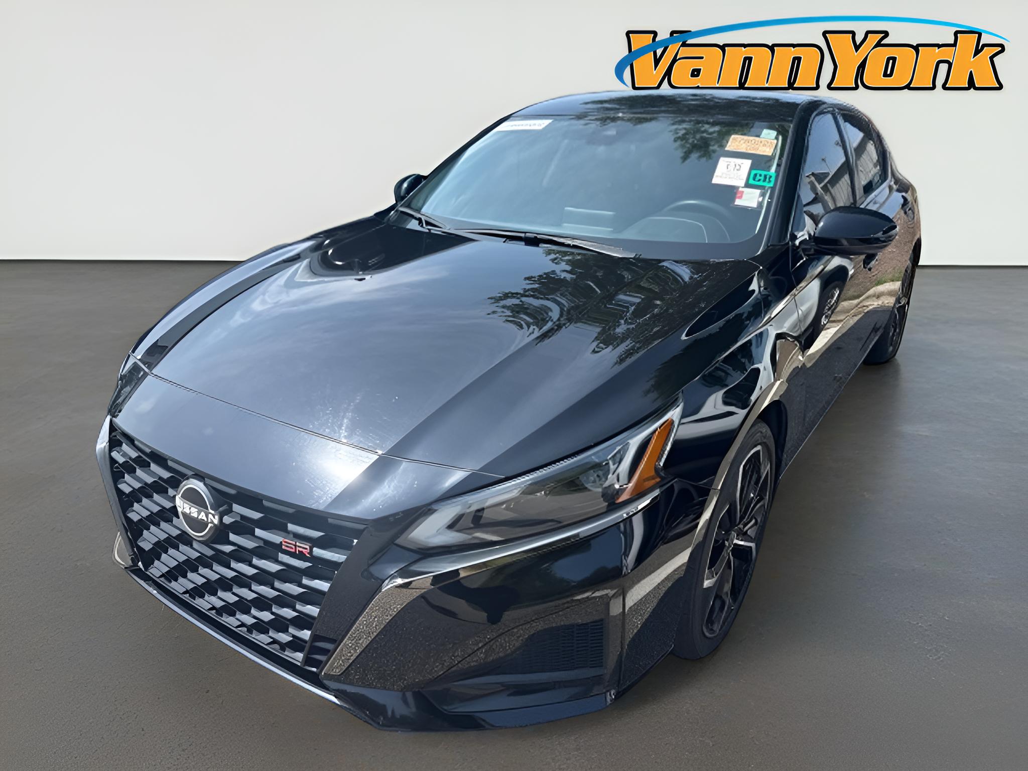 2023 Nissan Altima SR FWD