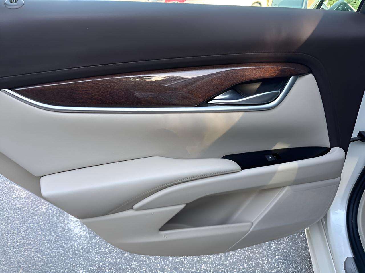 2014 Cadillac XTS Luxury