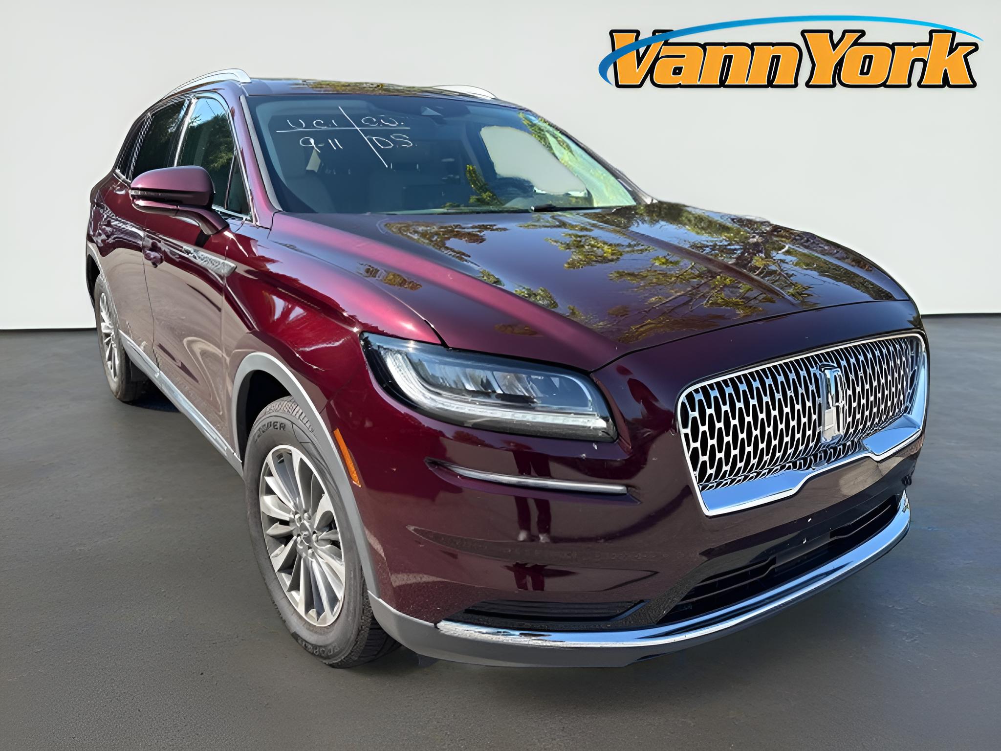 2022 Lincoln Nautilus Standard