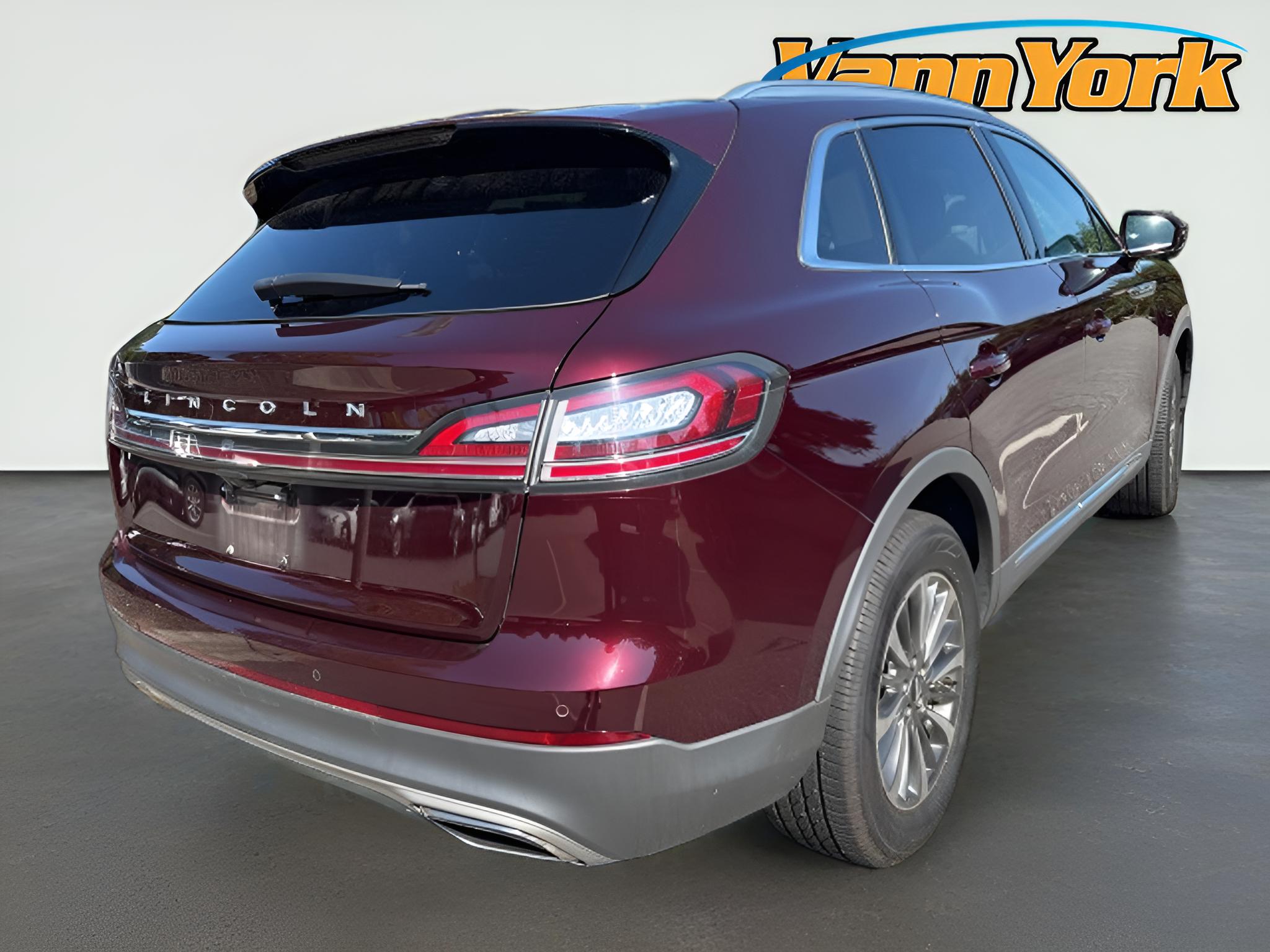 2022 Lincoln Nautilus Standard