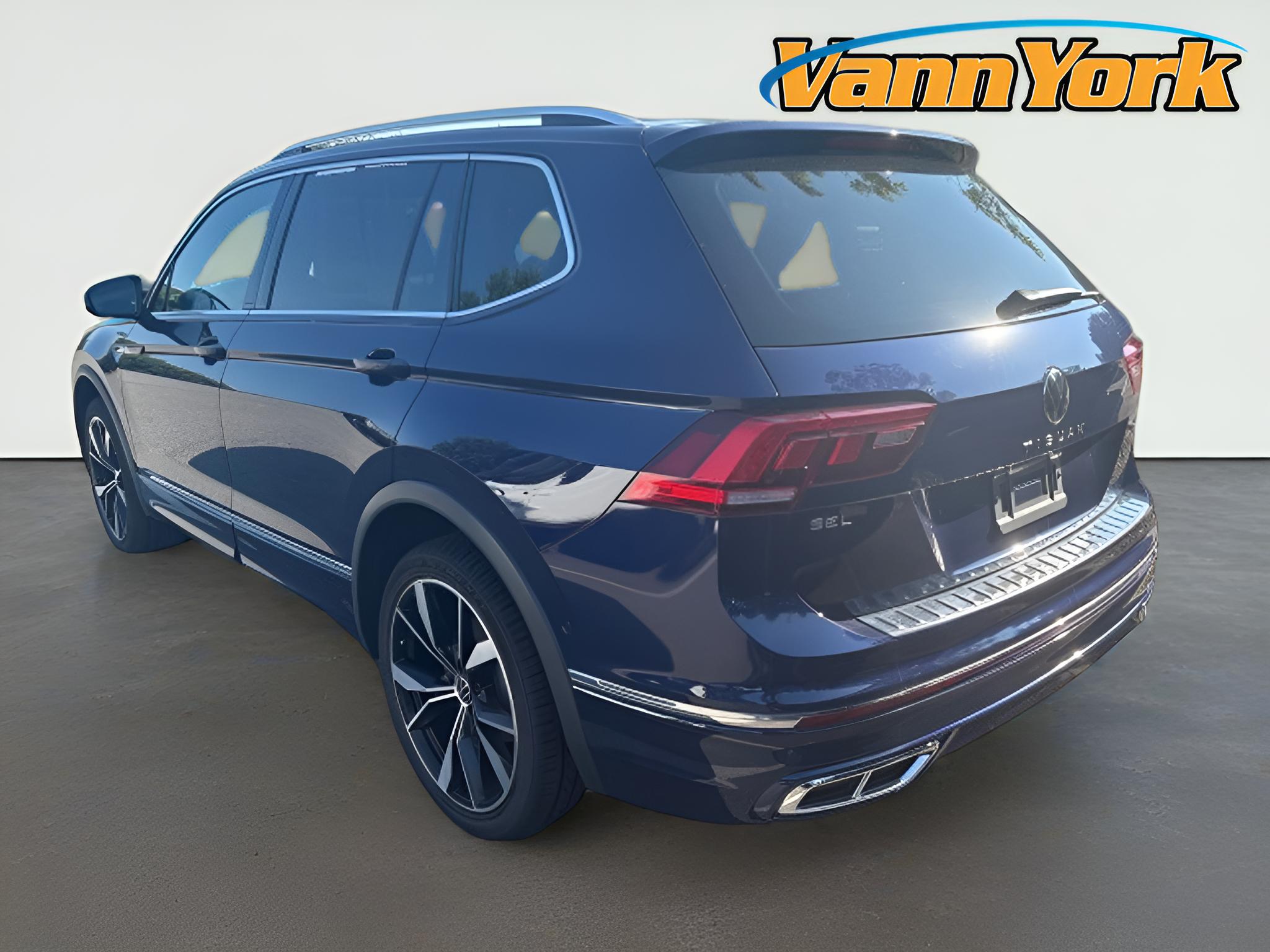 2022 Volkswagen Tiguan 2.0T SEL R-Line