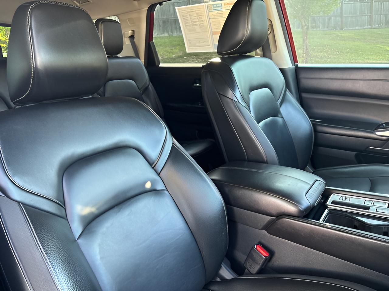 2023 Nissan Pathfinder SL FWD