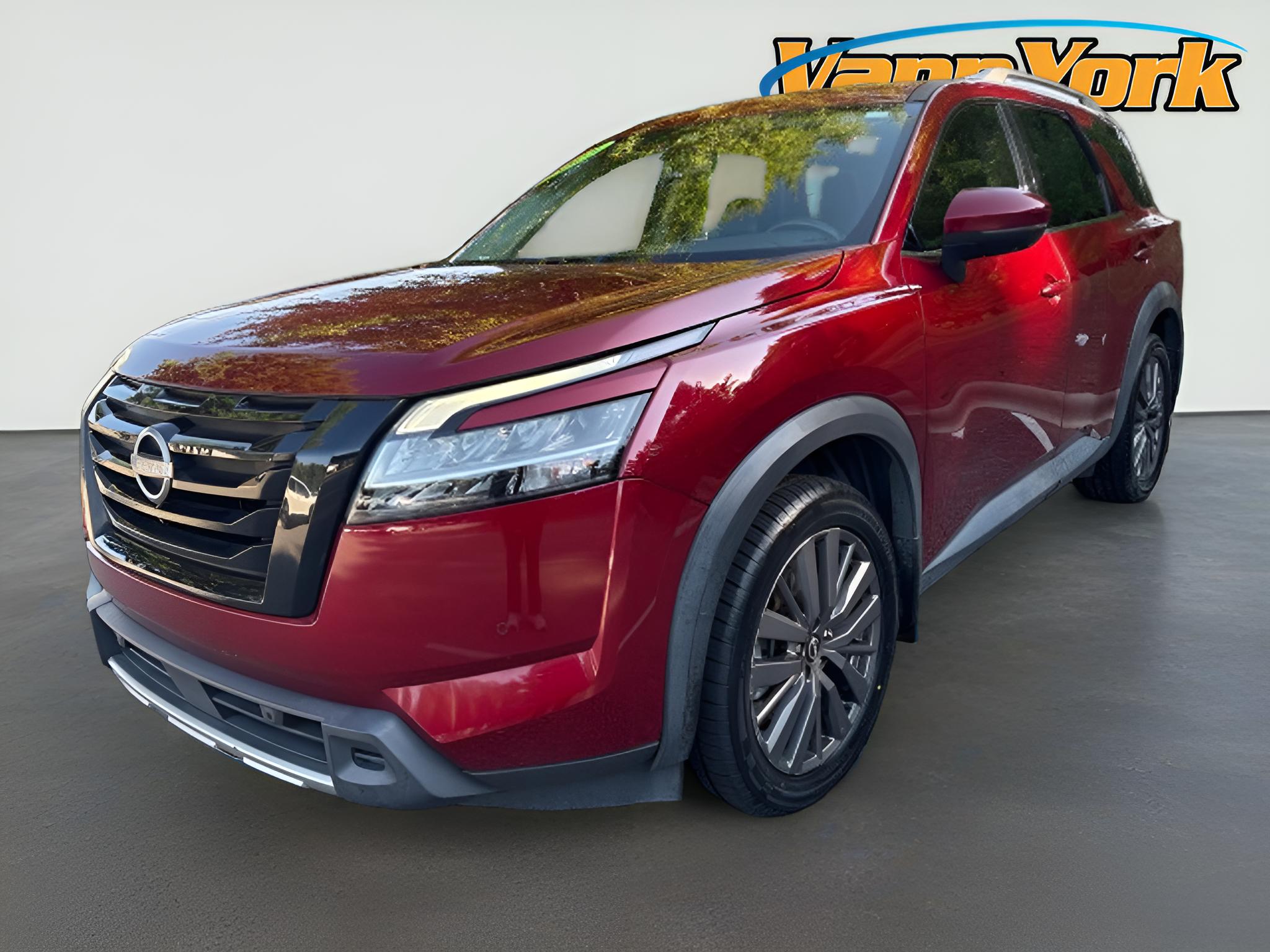 2023 Nissan Pathfinder SL FWD