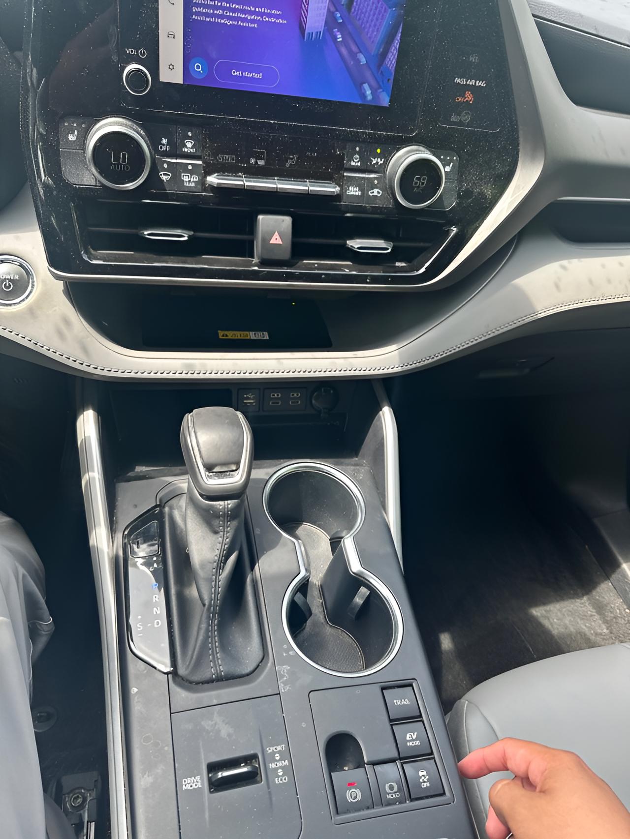 2023 Toyota Highlander Hybrid XLE
