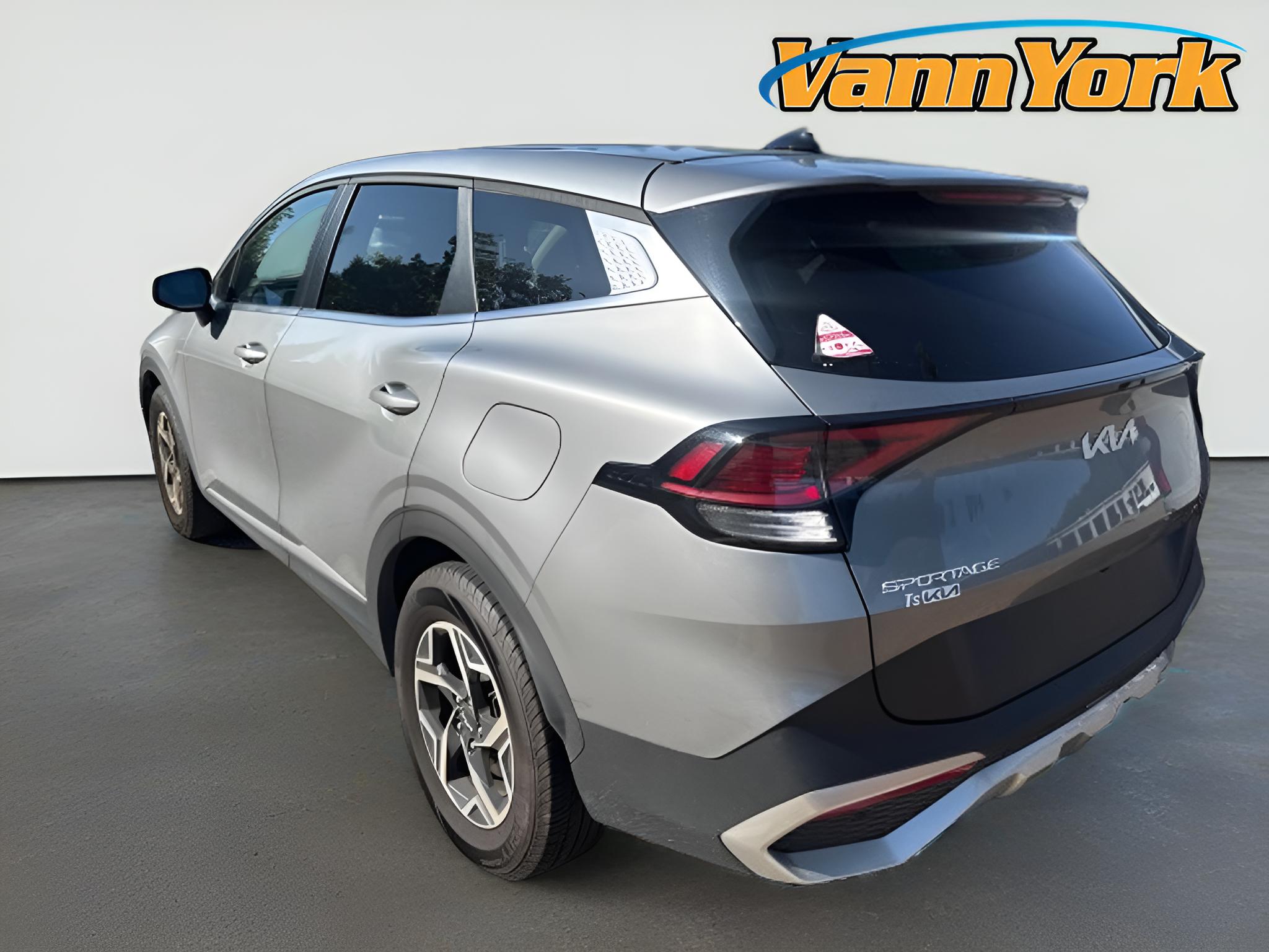2024 Kia Sportage LX
