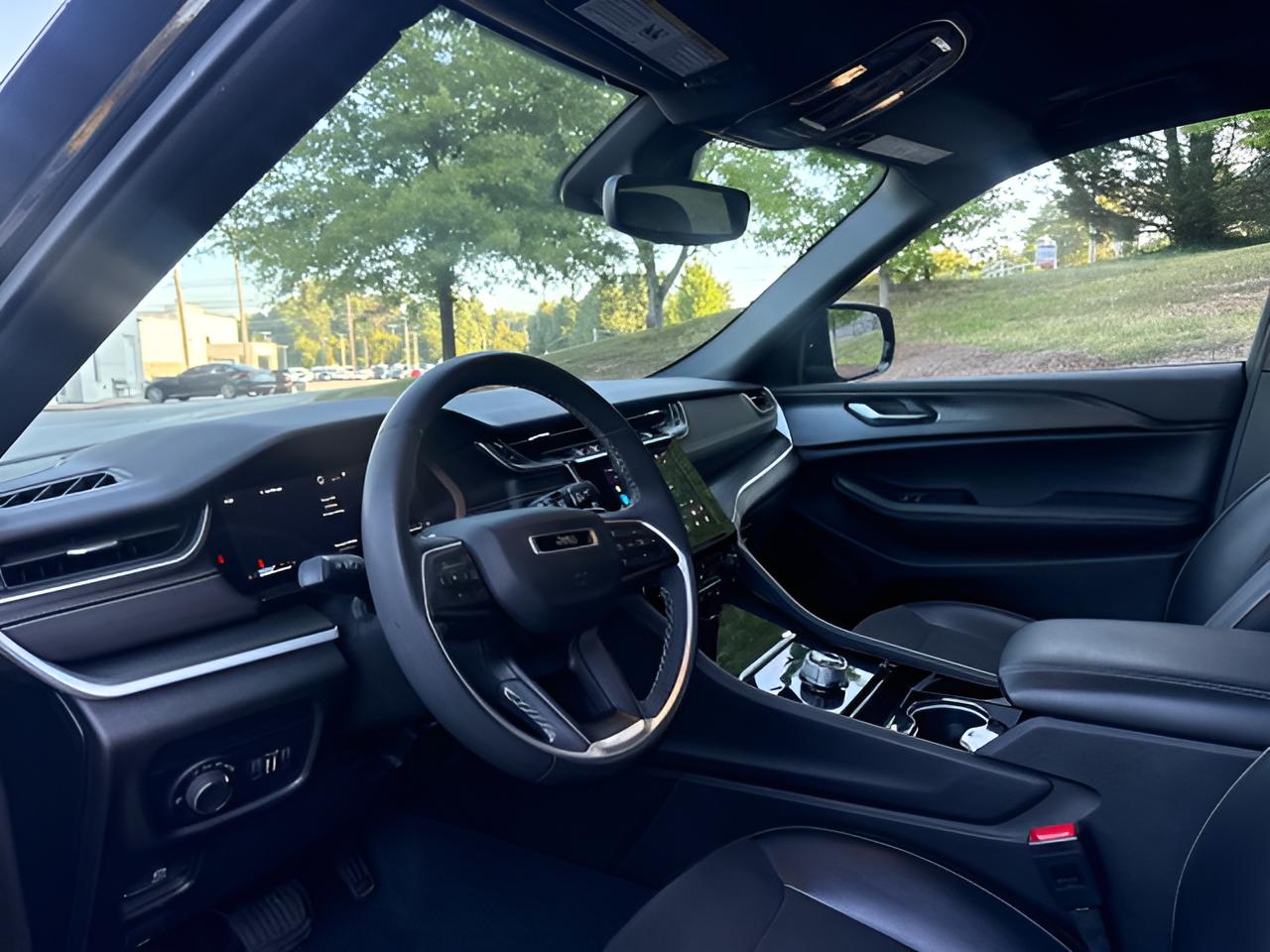 2023 Jeep Grand Cherokee L Altitude 4x4