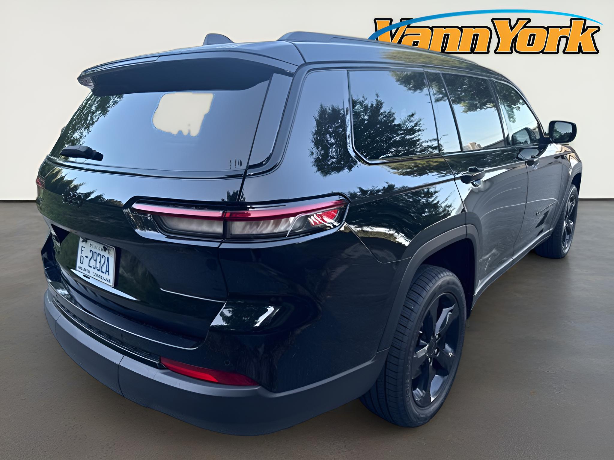 2023 Jeep Grand Cherokee L Altitude 4x4