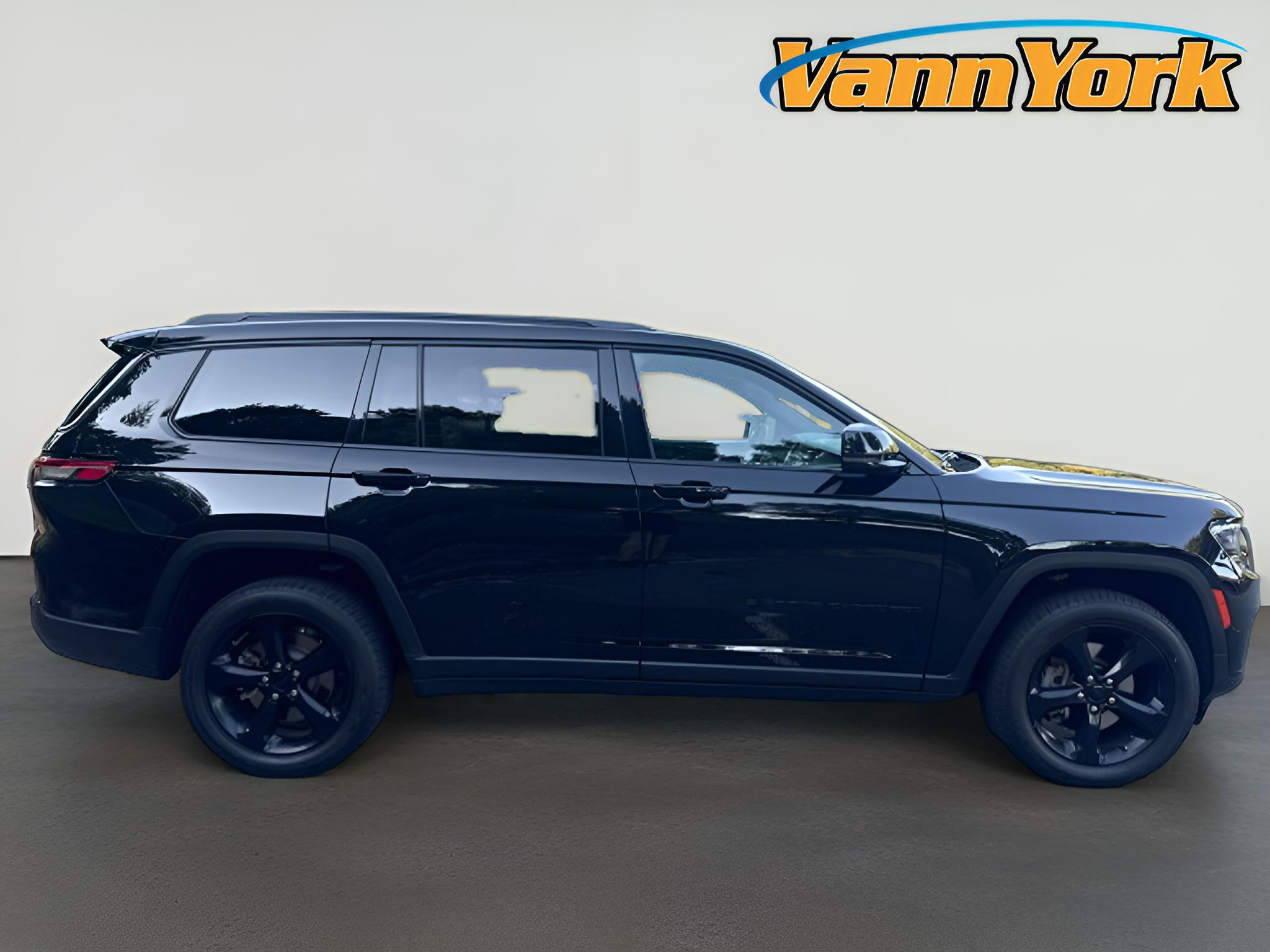2023 Jeep Grand Cherokee L Altitude 4x4