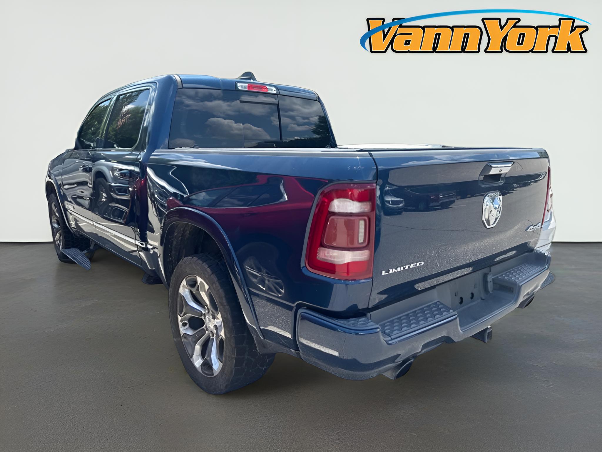 2019 RAM 1500 Limited Crew Cab 4x4 5'7" Box
