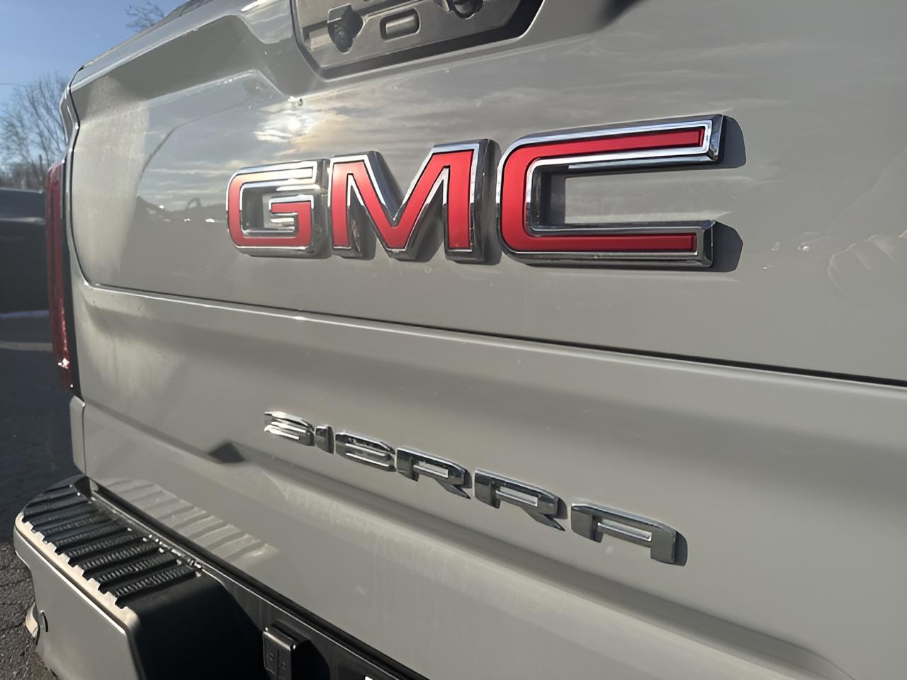 2024 GMC Sierra 1500 AT4