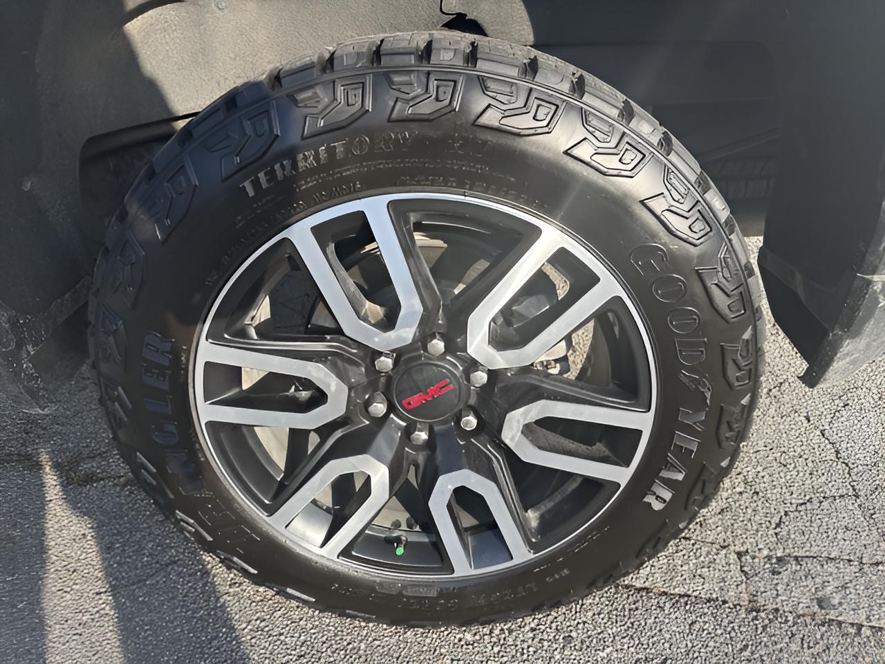 2024 GMC Sierra 1500 AT4