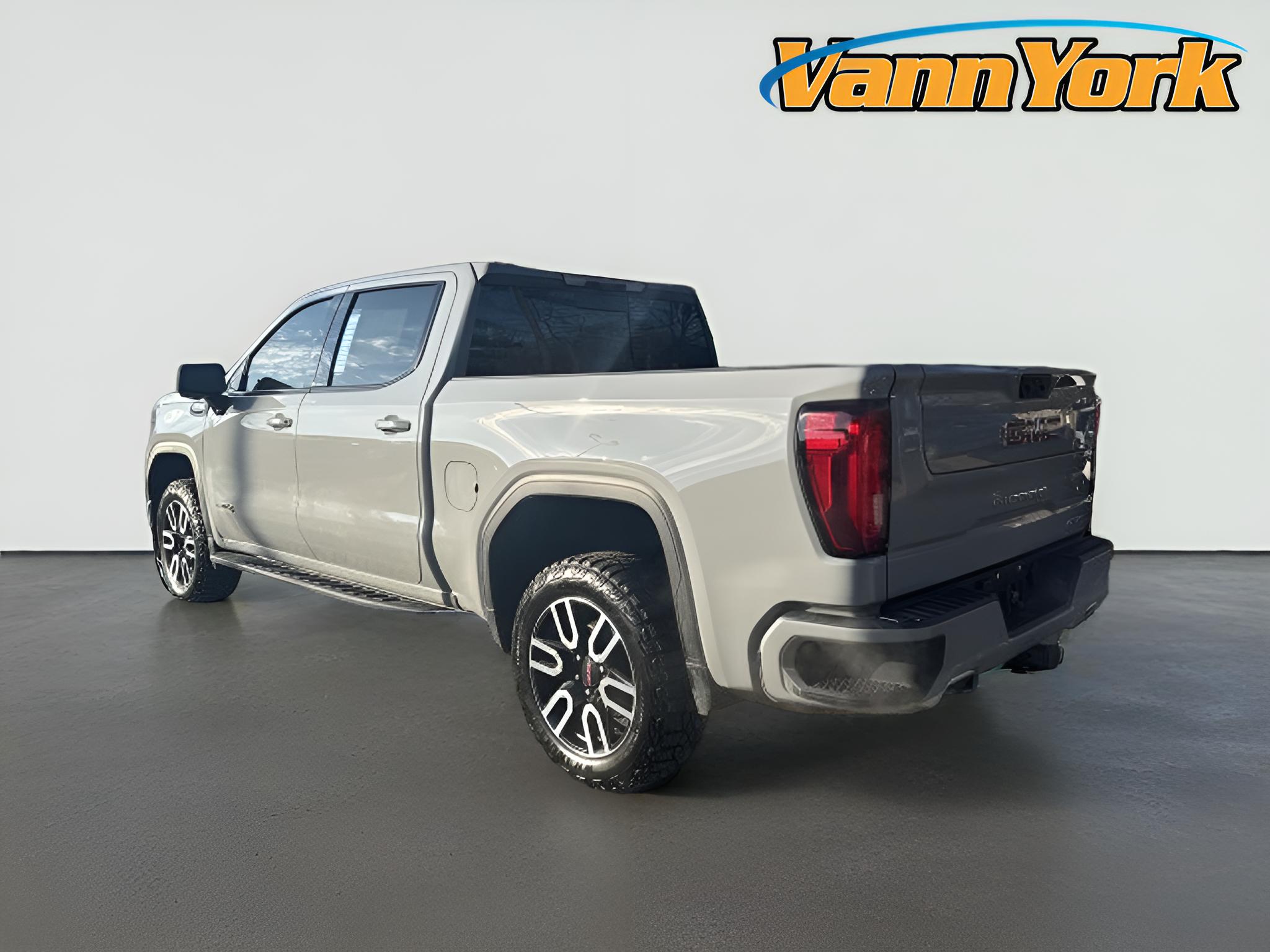 2024 GMC Sierra 1500 AT4