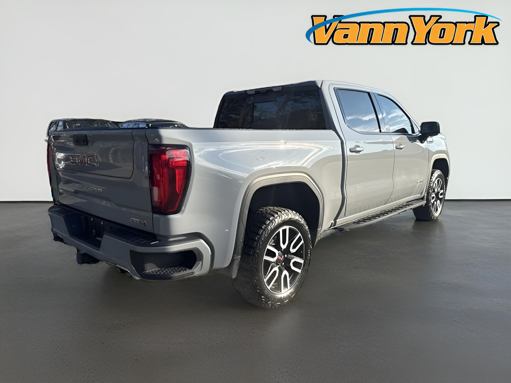 2024 GMC Sierra 1500 AT4