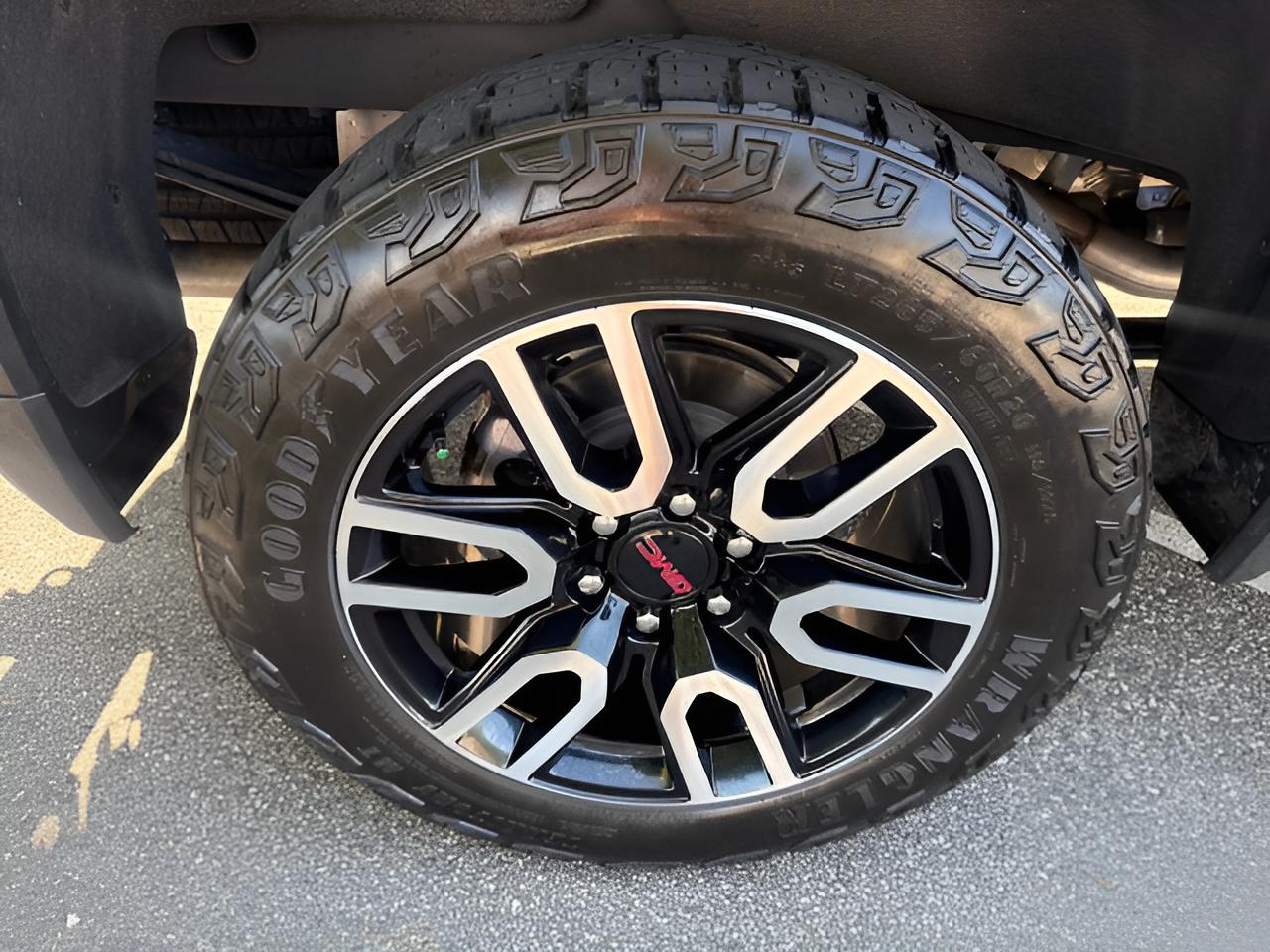 2024 GMC Sierra 1500 AT4