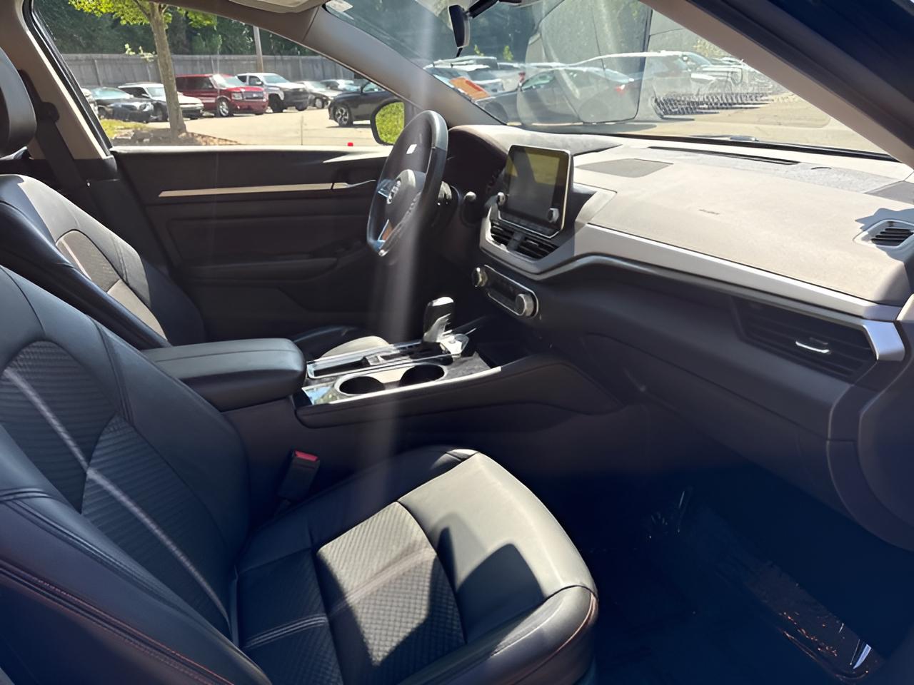 2023 Nissan Altima SR FWD