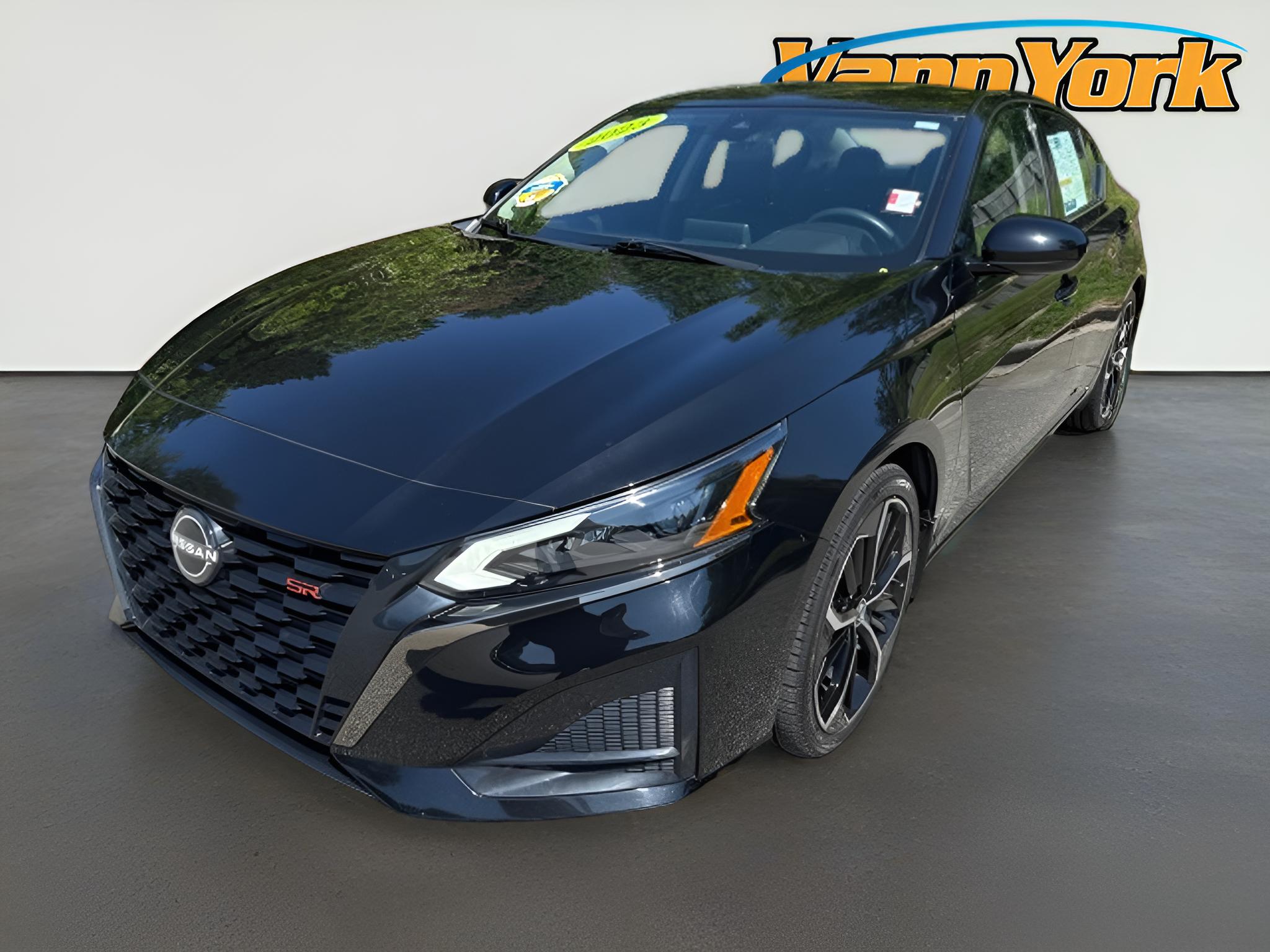 2023 Nissan Altima SR FWD