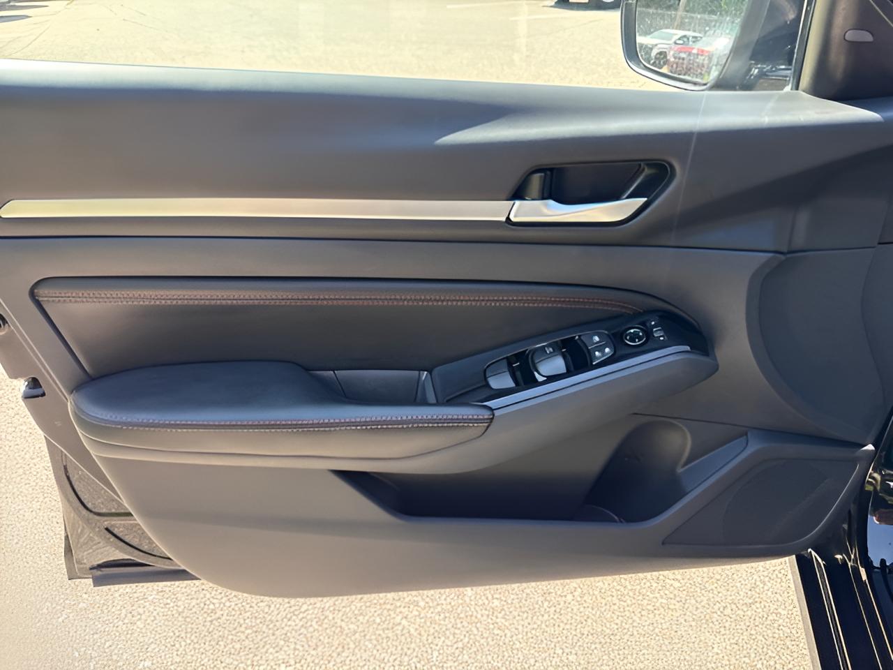 2023 Nissan Altima SR FWD