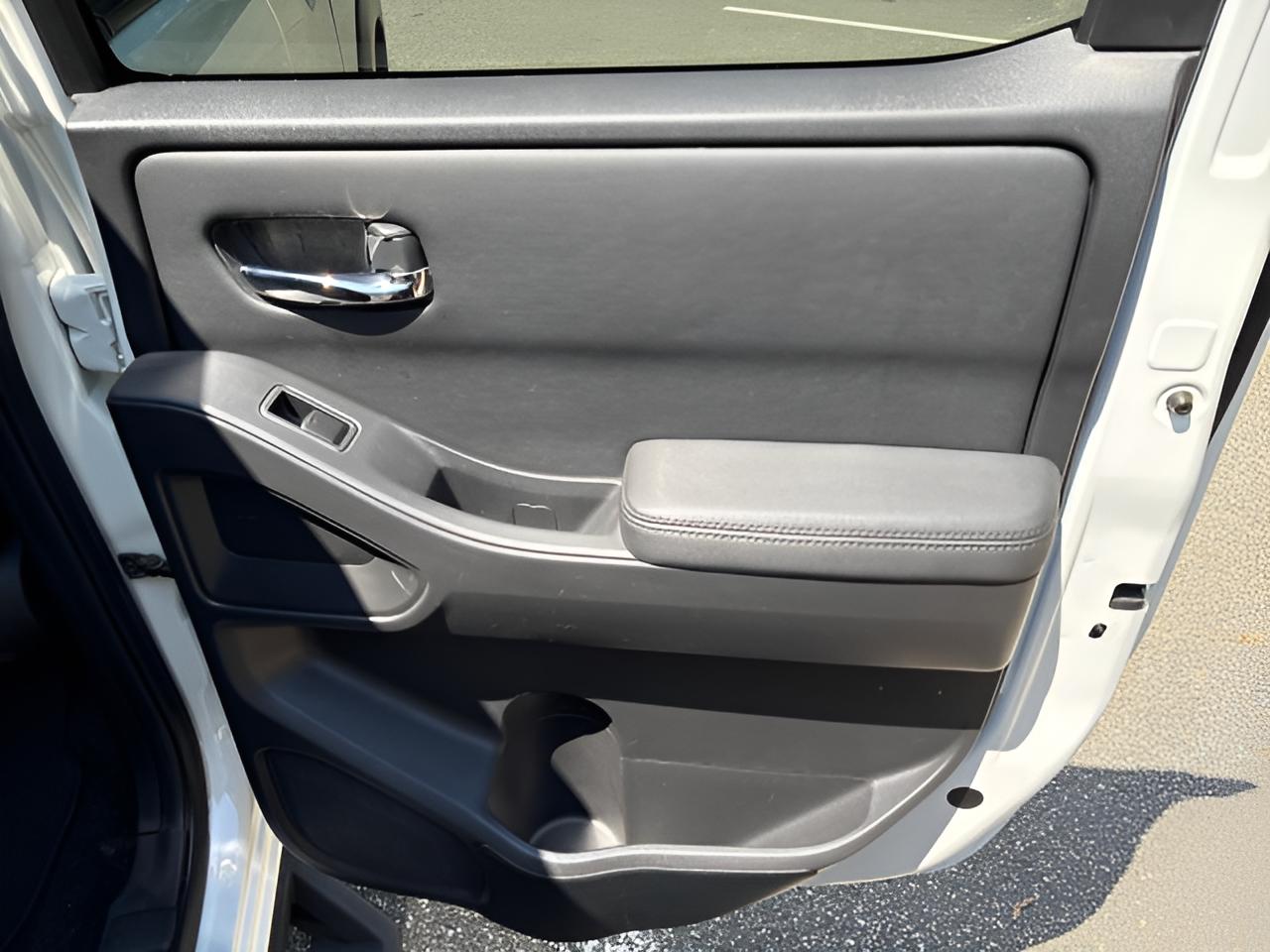 2022 Nissan Frontier Crew Cab PRO-4X 4x4