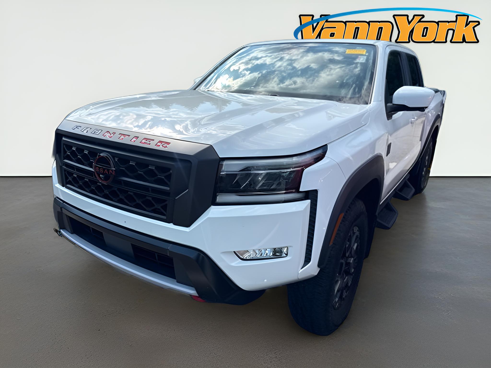 2022 Nissan Frontier Crew Cab PRO-4X 4x4