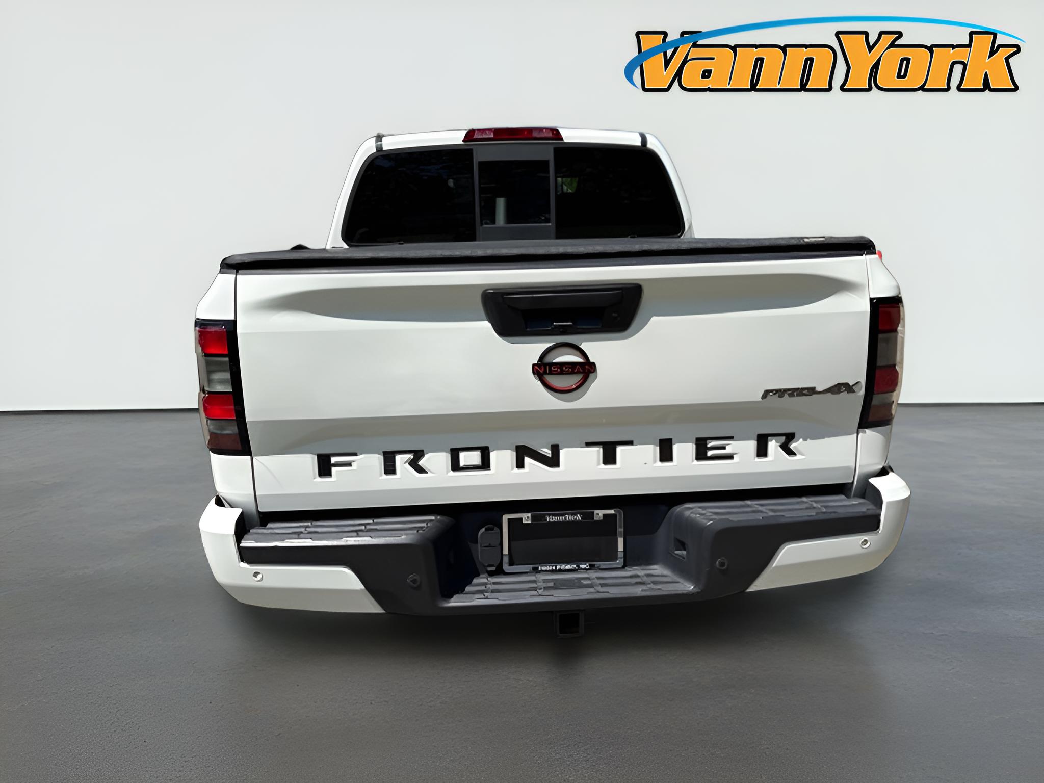 2022 Nissan Frontier Crew Cab PRO-4X 4x4