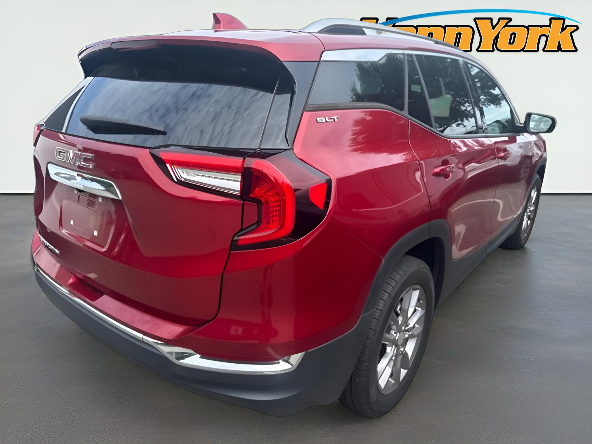 2023 GMC Terrain SLT