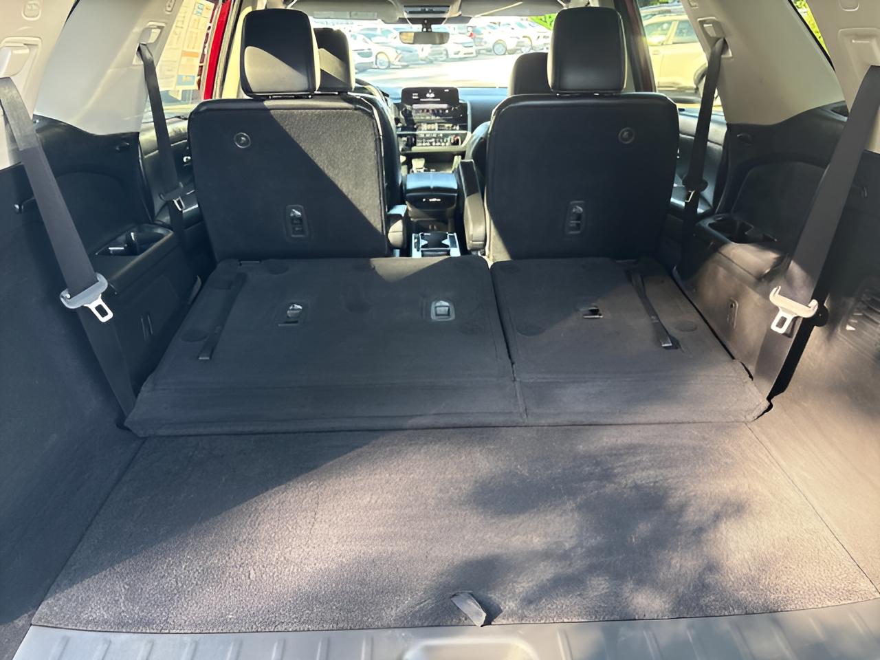 2023 Nissan Pathfinder SL FWD