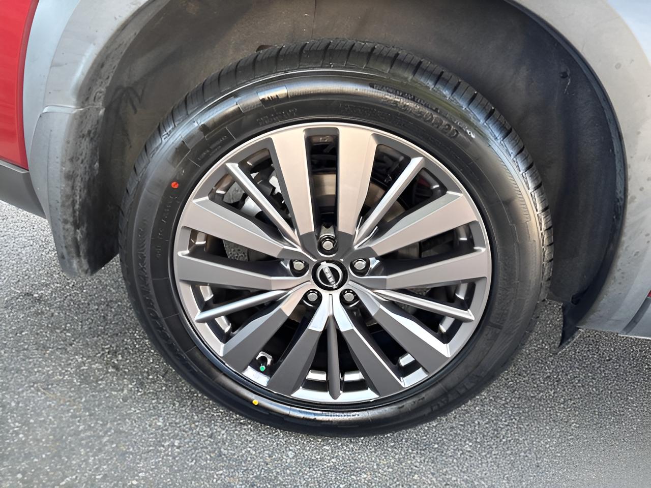 2023 Nissan Pathfinder SL FWD