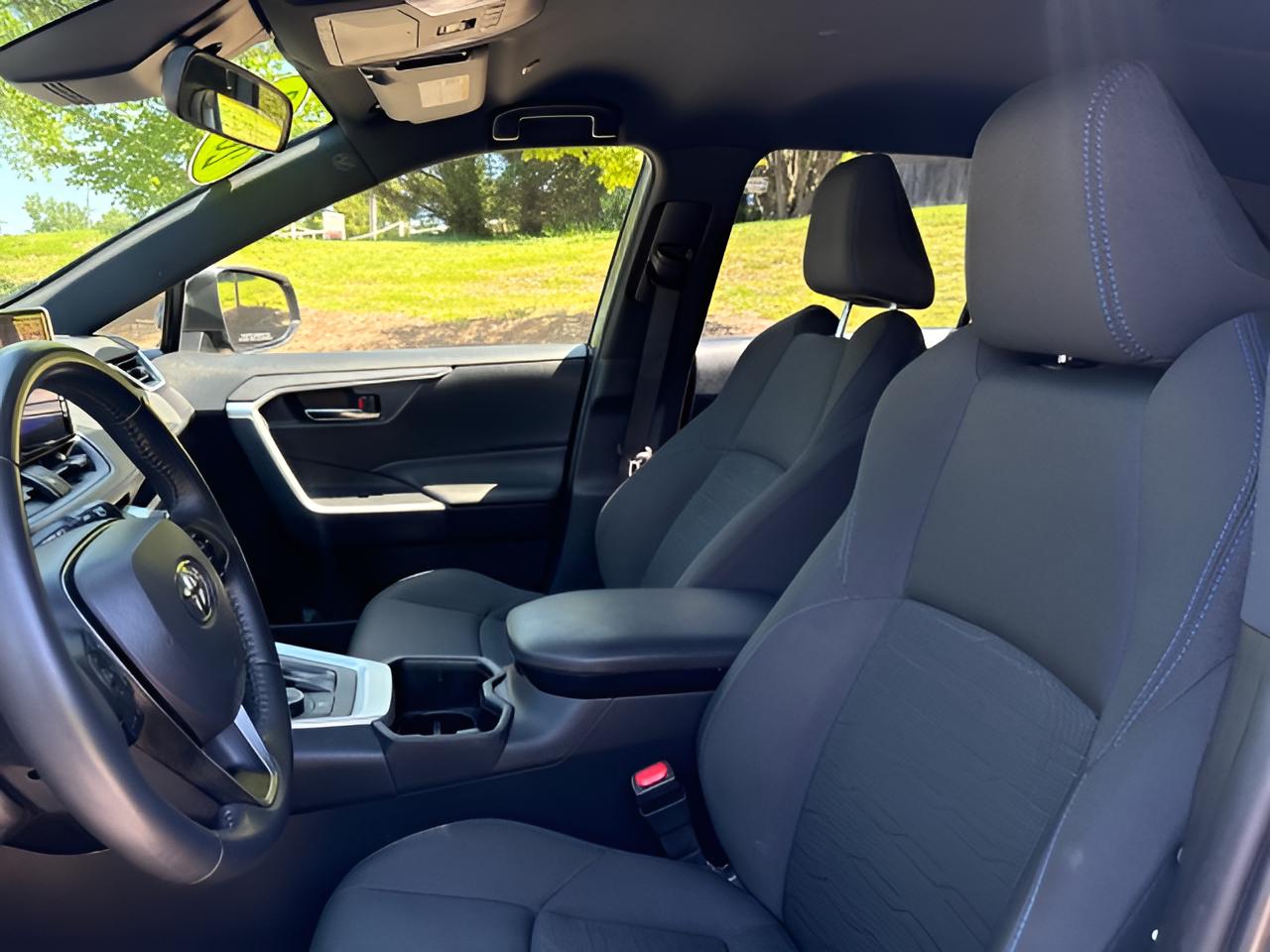 2023 Toyota RAV4 Hybrid SE
