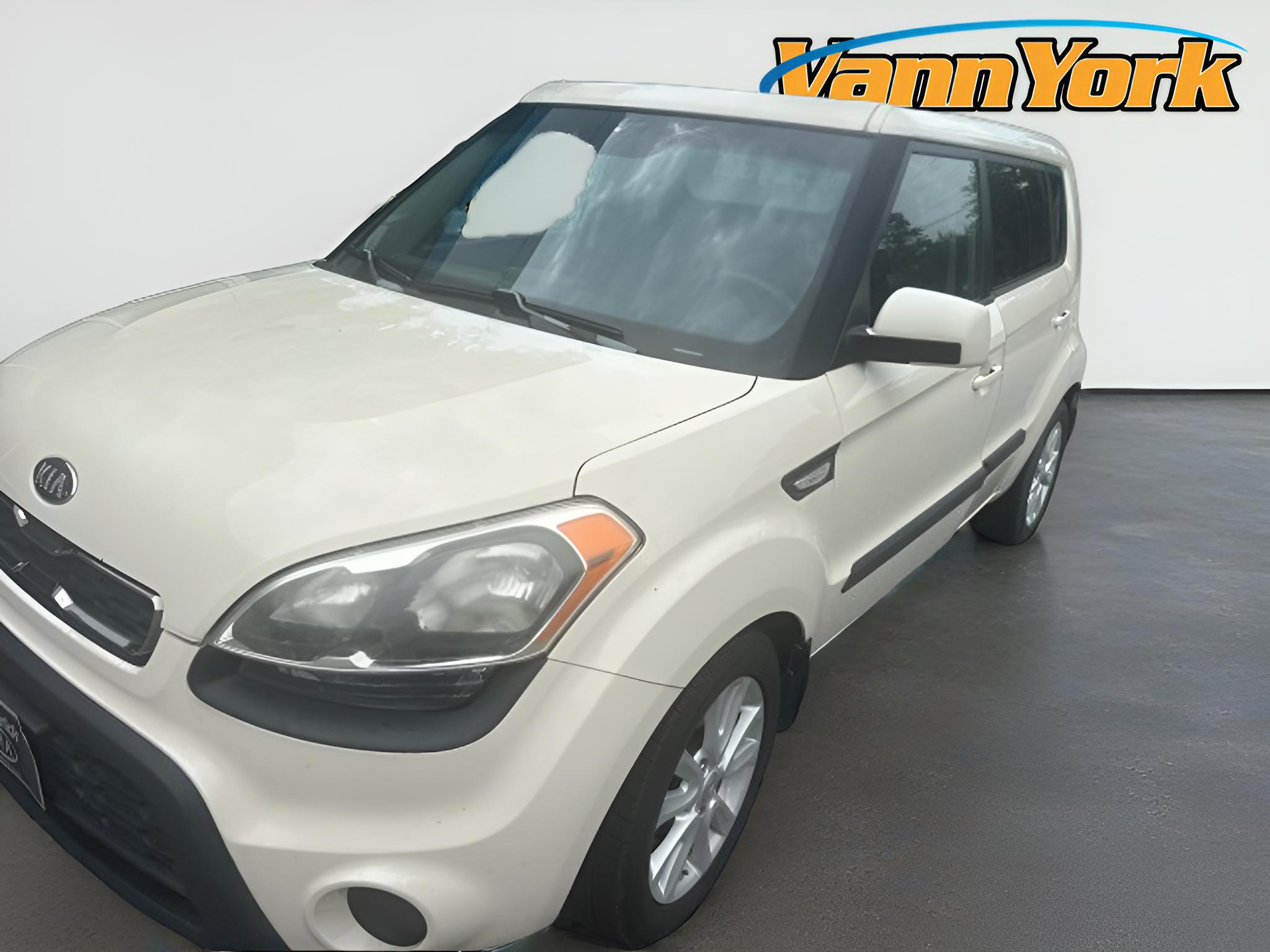 2013 Kia Soul Base