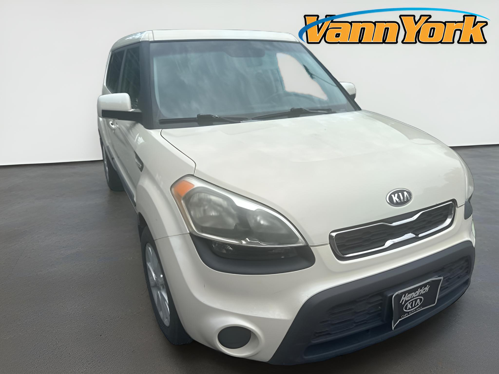 2013 Kia Soul Base