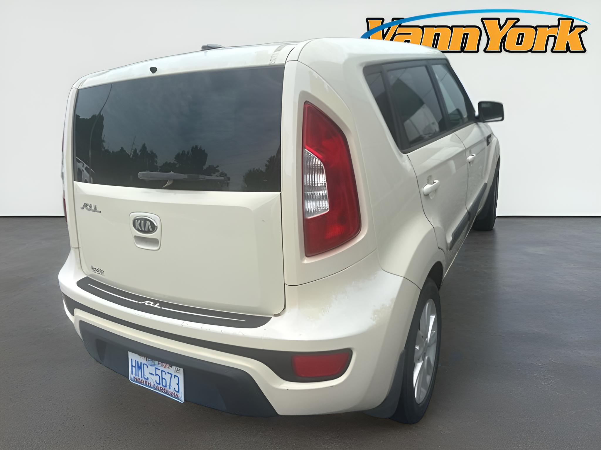 2013 Kia Soul Base