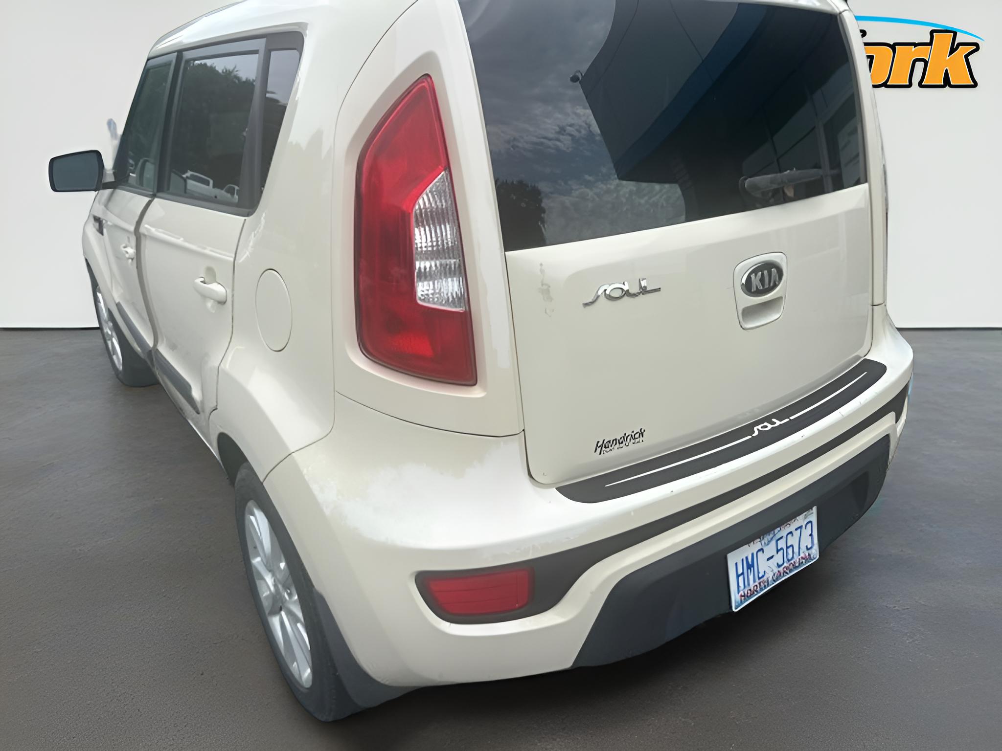 2013 Kia Soul Base