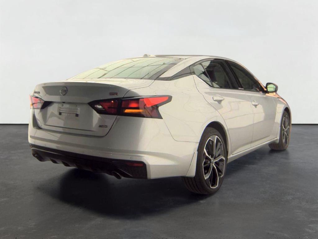 2025 Nissan Altima 2.5 SR